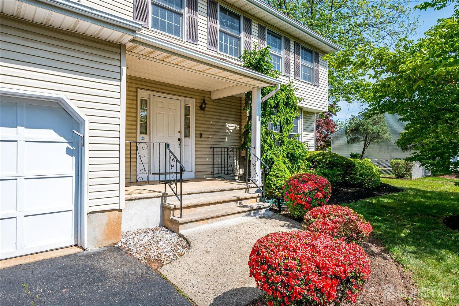 South Plainfield, New Jersey, 07080, United States, 4 Bedrooms Bedrooms, ,3 BathroomsBathrooms,Residential,For Sale,1934191