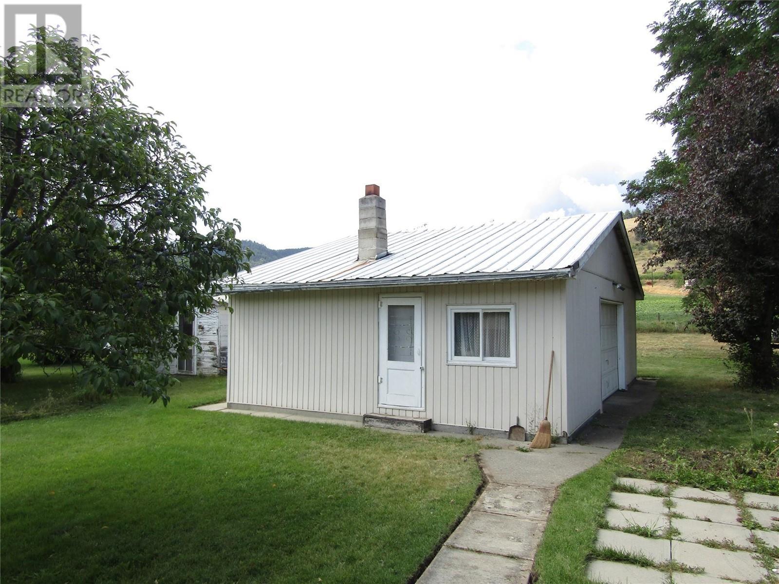 GRAND FORKS, British Columbia, V0H 1H5, CA, 3 Bedrooms Bedrooms, ,1 BathroomBathrooms,Residential,For Sale,1947650