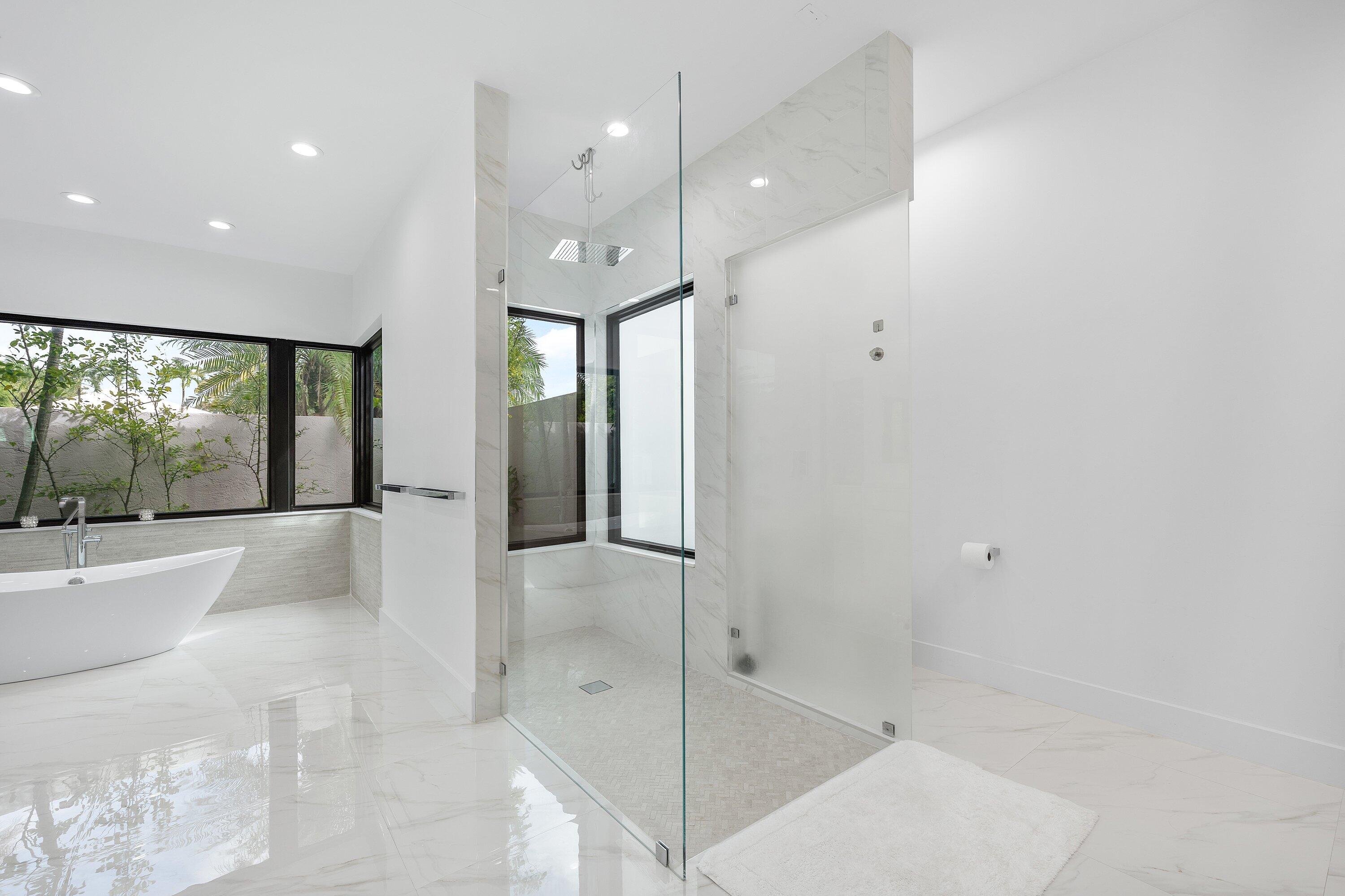 Boca Raton, Florida, 33487, United States, 5 Bedrooms Bedrooms, ,5 BathroomsBathrooms,Residential,For Sale,1995624