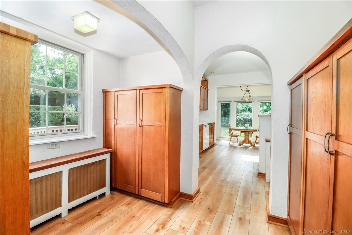 North Haven, Connecticut, 06473, United States, 4 Bedrooms Bedrooms, ,3 BathroomsBathrooms,Residential,For Sale,1940300