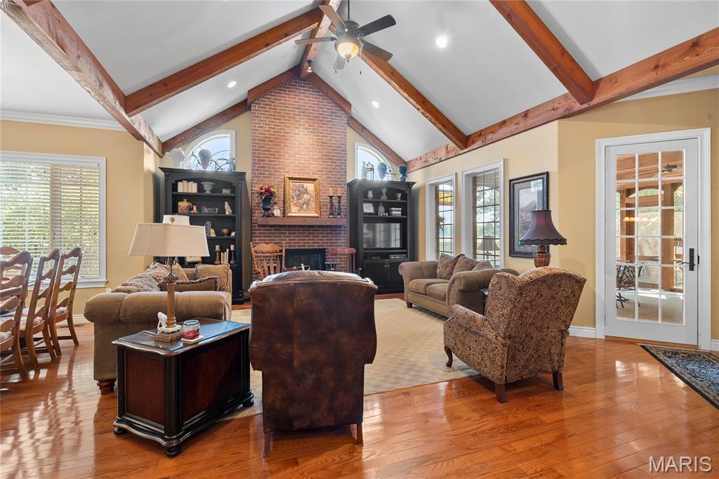 Charleston, Missouri, 63834, United States, 4 Bedrooms Bedrooms, ,6 BathroomsBathrooms,Residential,For Sale,1974839