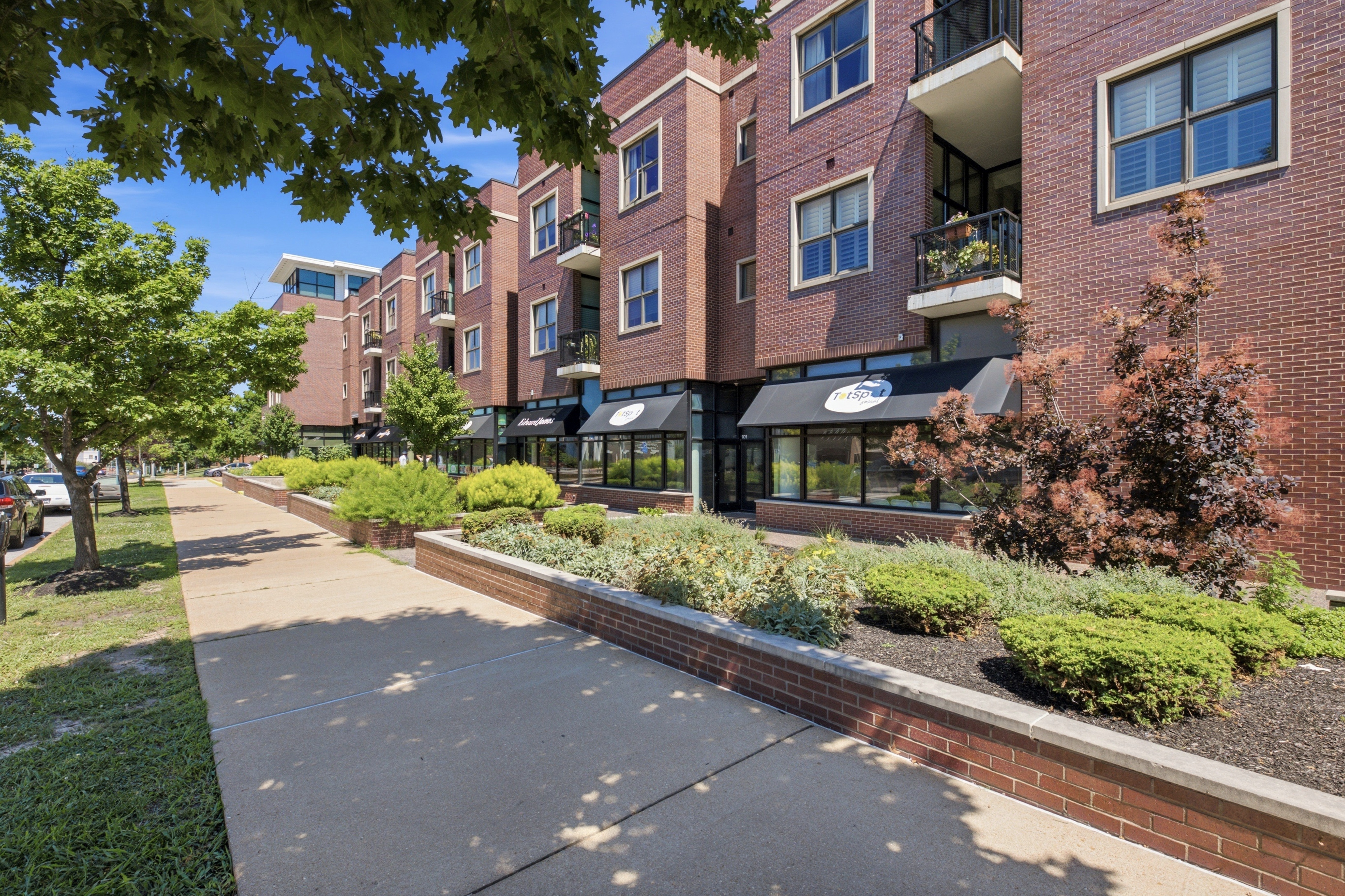  Sophisticated luxury living in the heart of Clayton. - 物件實景