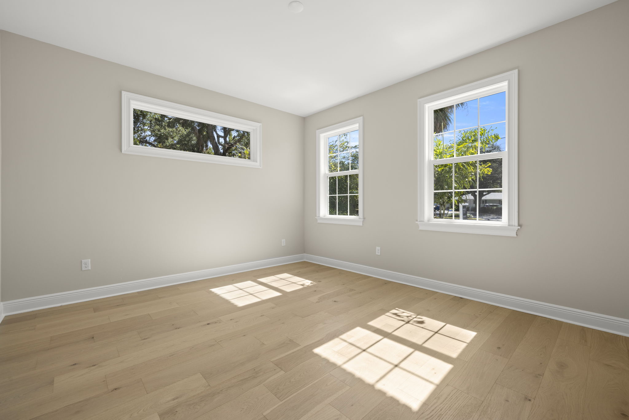 Tampa, Florida, 33629, United States, 4 Bedrooms Bedrooms, ,5 BathroomsBathrooms,Residential,For Sale,1986126