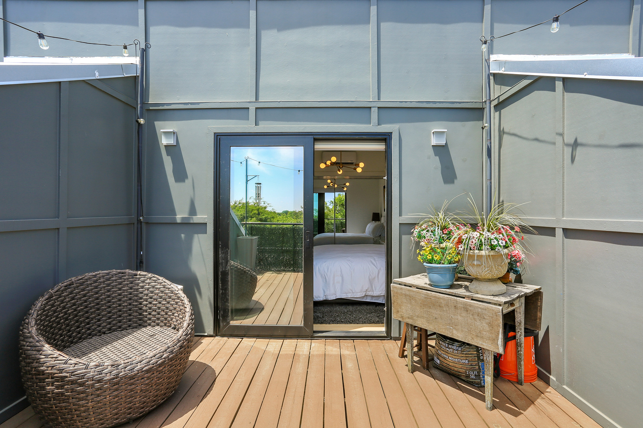  Modern Two-story Loft with Private Rooftop Deck - 物件實景