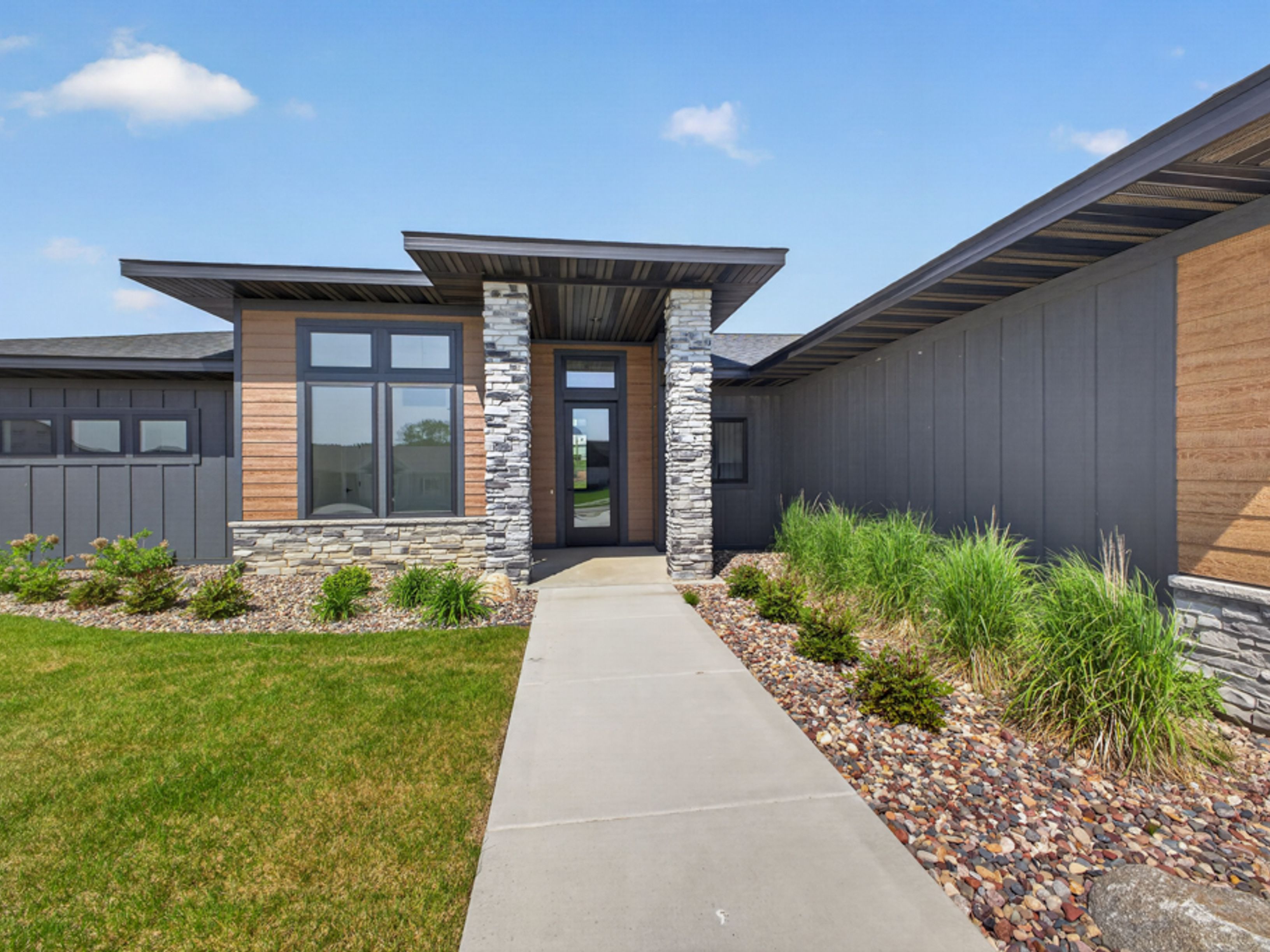  New Construction Prairie-Modern Home in Century Valley - 物件實景