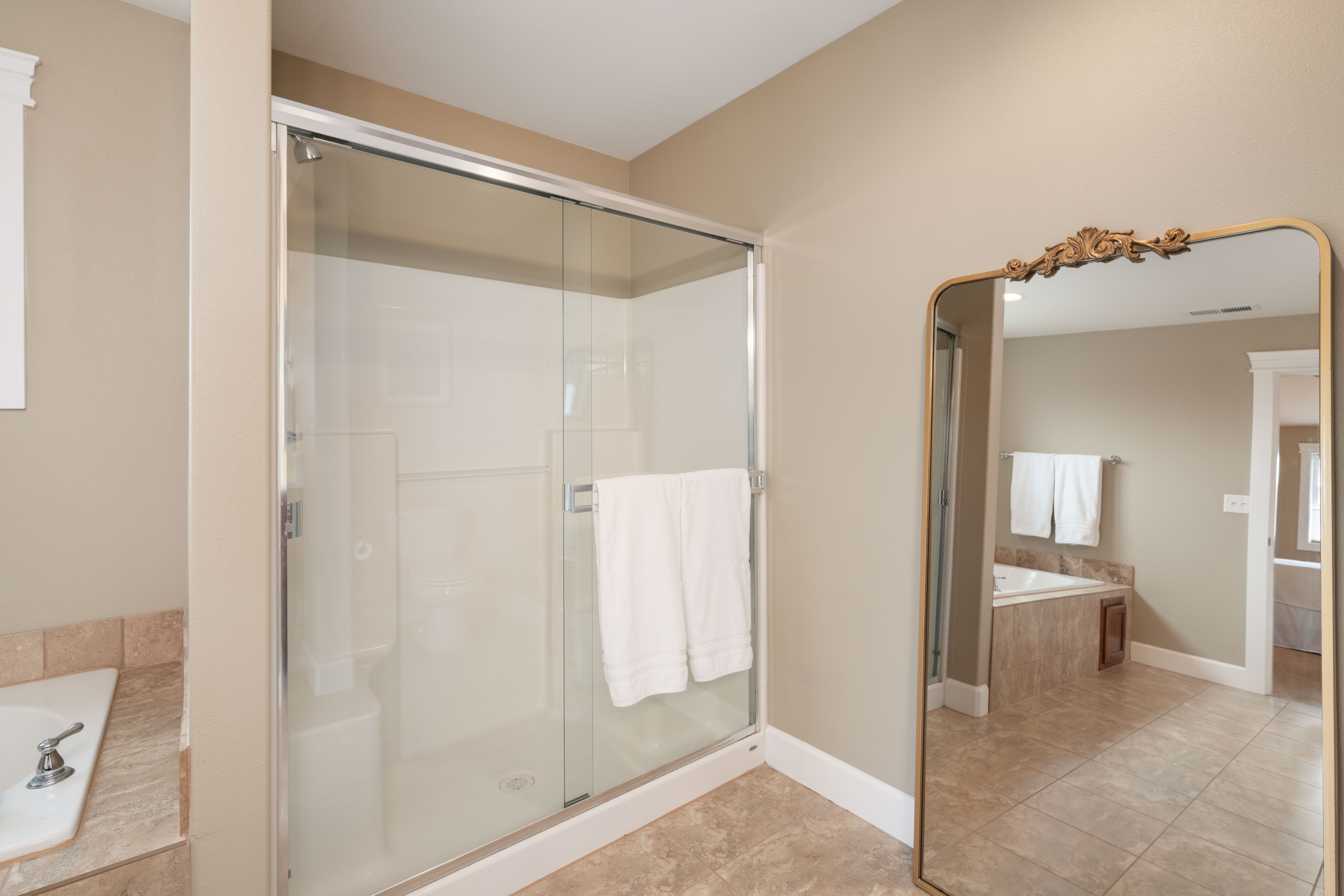  Immaculate 2-Story in ?The Park? - 物件實景