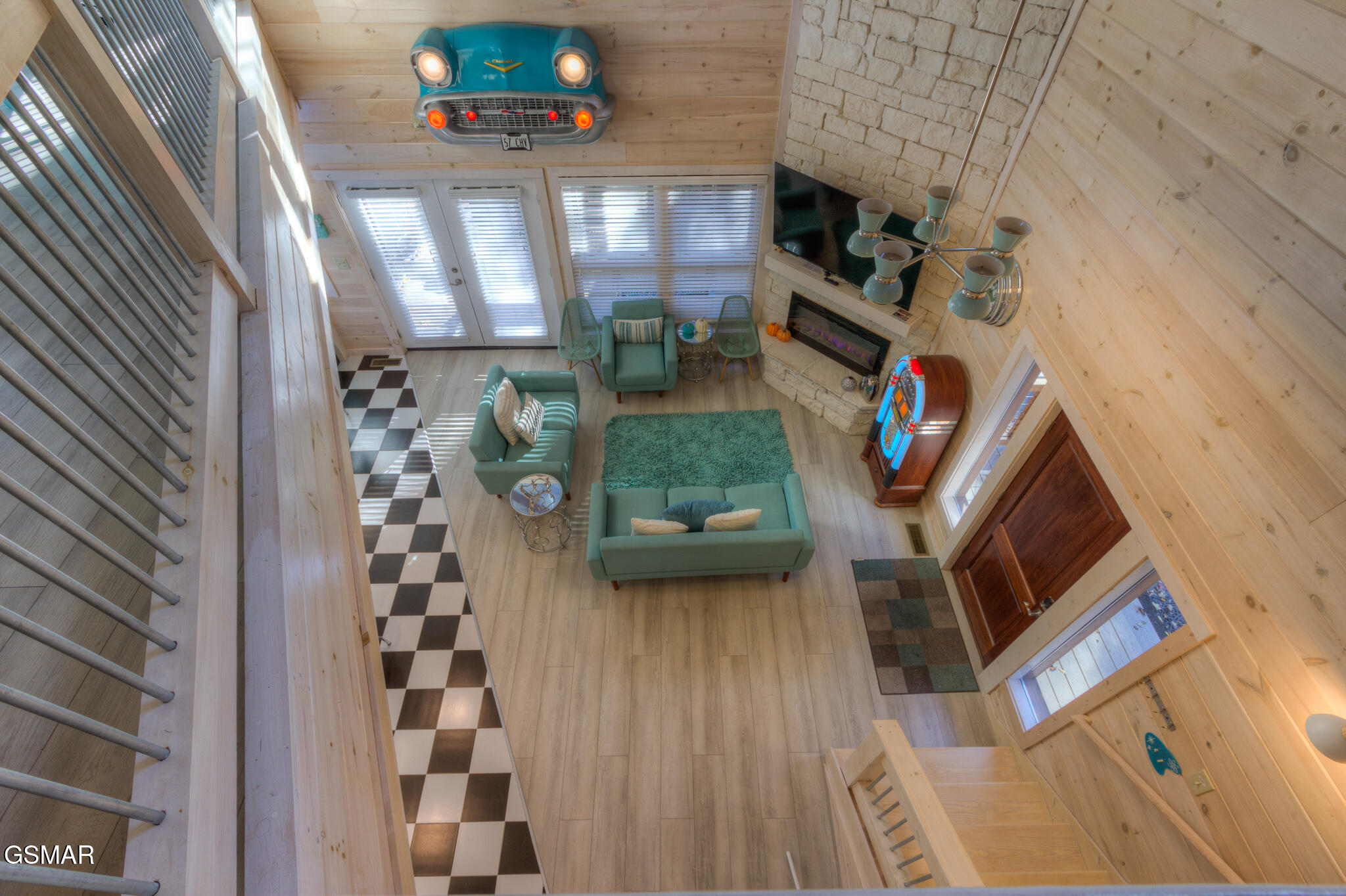 Sevierville, Tennessee, 37862, United States, 3 Bedrooms Bedrooms, ,5 BathroomsBathrooms,Residential,For Sale,1975393