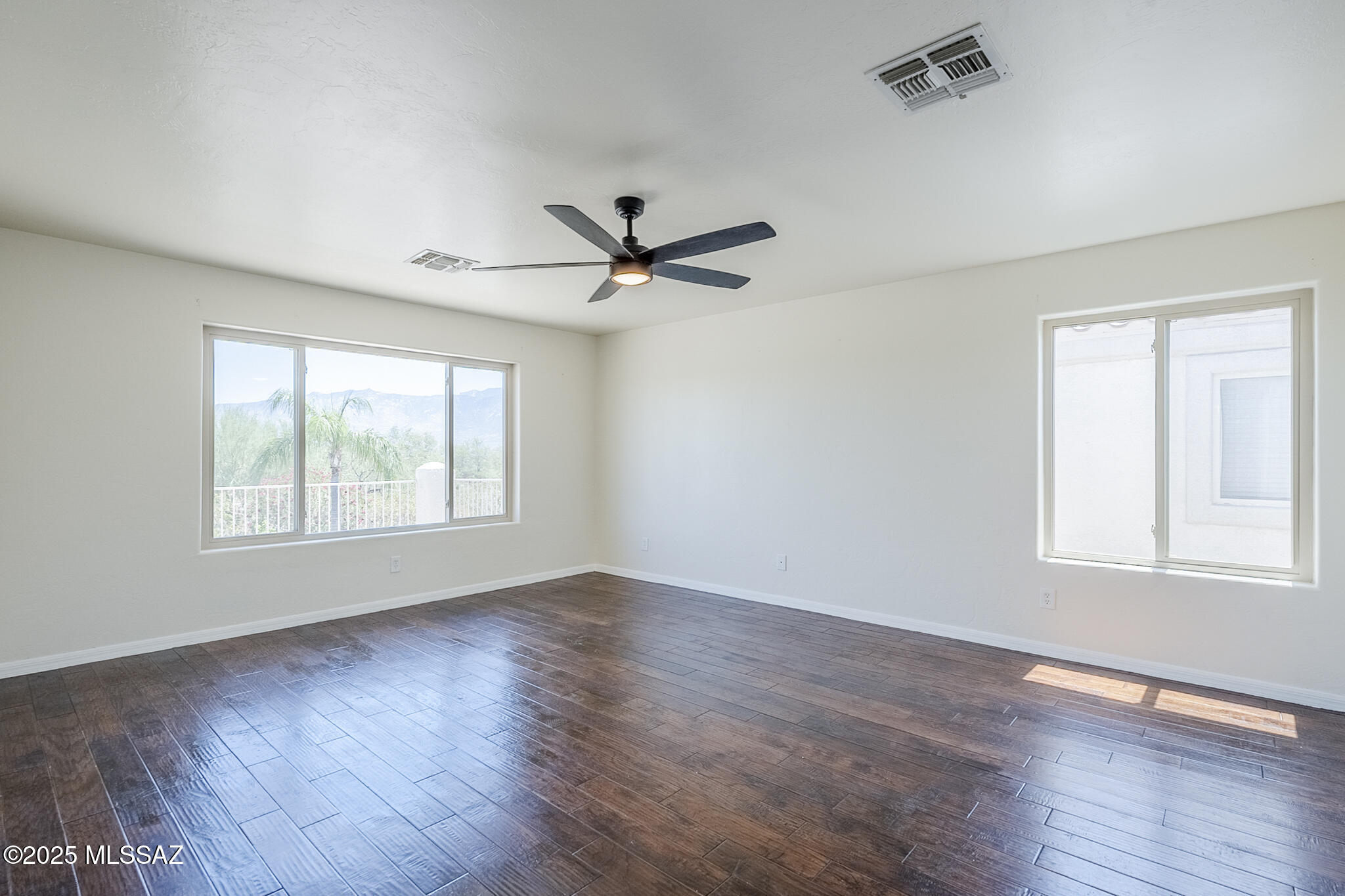 Oro Valley, Arizona, 85755, United States, 5 Bedrooms Bedrooms, ,3 BathroomsBathrooms,Residential,For Sale,1918378