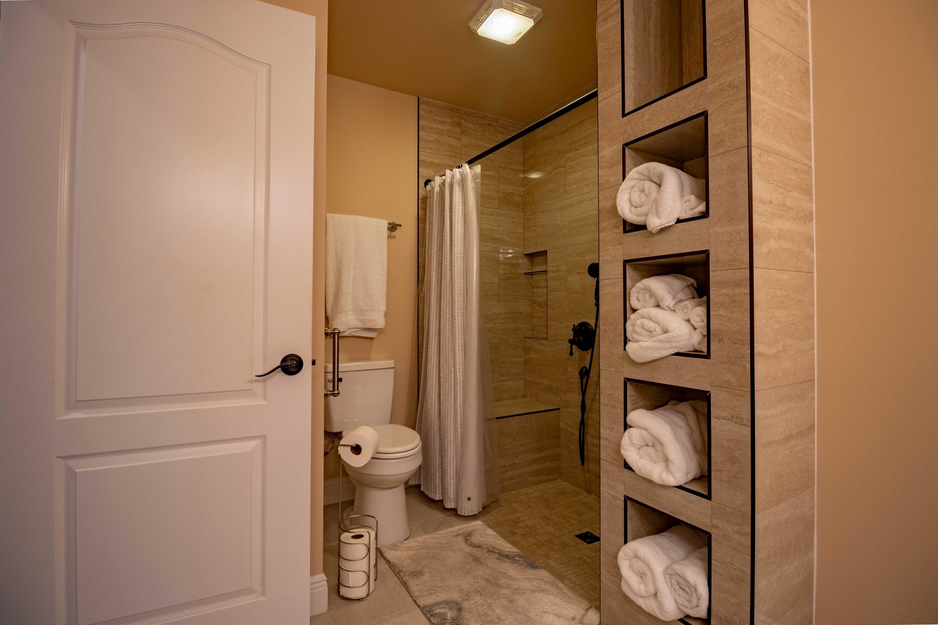 Crestview, Florida, 32539, United States, 3 Bedrooms Bedrooms, ,2 BathroomsBathrooms,Residential,For Sale,1879001