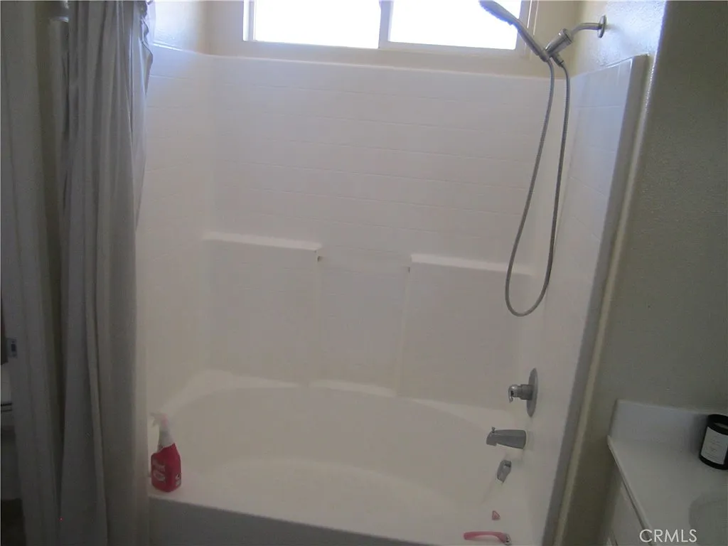 Perris, California, 92571, United States, 3 Bedrooms Bedrooms, ,2 BathroomsBathrooms,Residential,For Sale,1980485