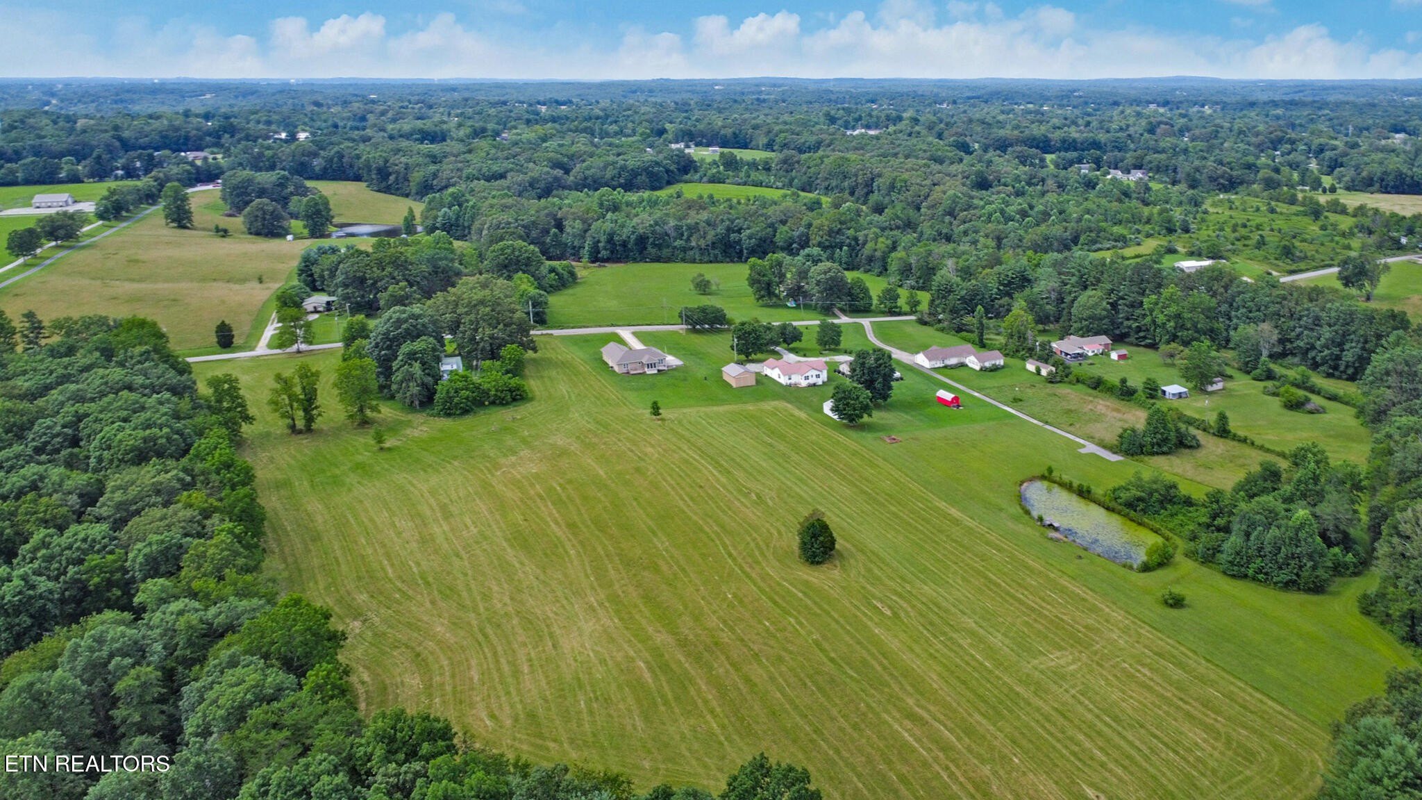 Crossville, Tennessee, 38555, United States, 3 Bedrooms Bedrooms, ,3 BathroomsBathrooms,Residential,For Sale,1978322