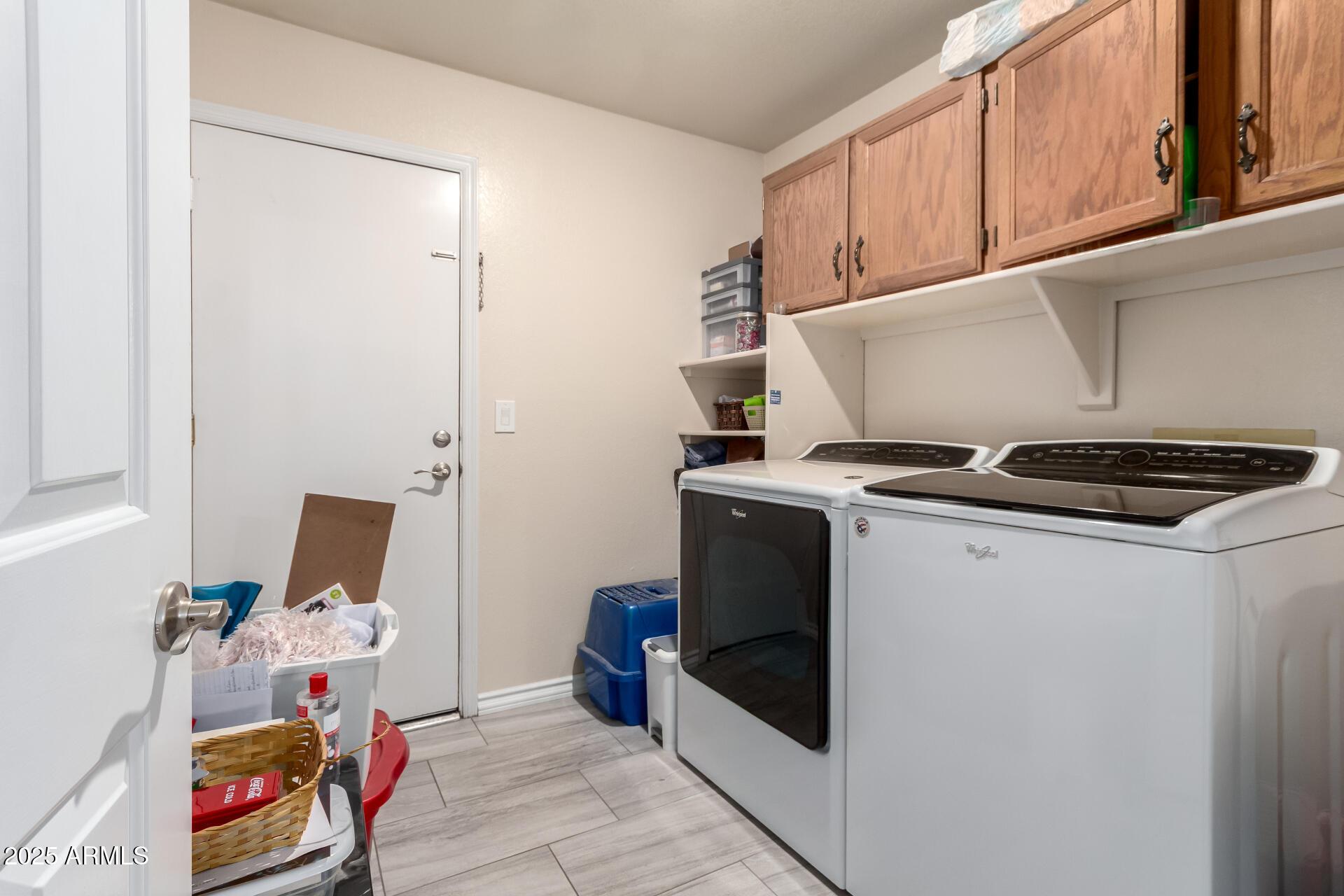 Glendale, Arizona, 85302, United States, 4 Bedrooms Bedrooms, ,4 BathroomsBathrooms,Residential,For Sale,1977849