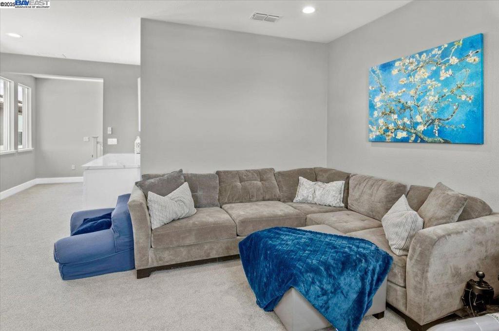 Tracy, California, 95377, United States, 5 Bedrooms Bedrooms, ,4 BathroomsBathrooms,Residential,For Sale,1943891