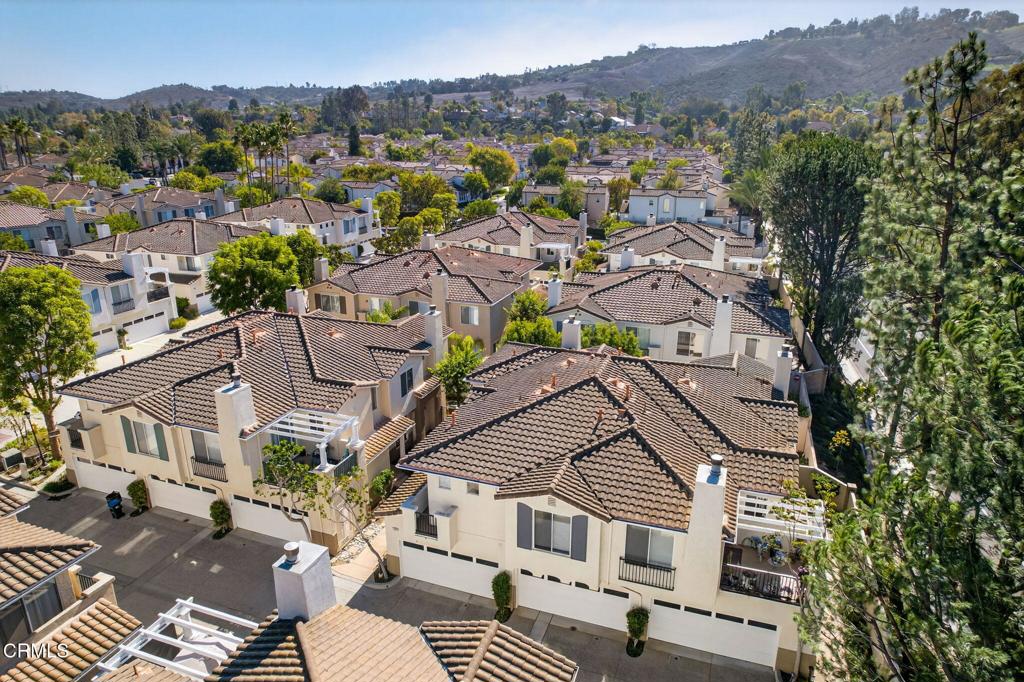 Moorpark, California, 93021, United States, 2 Bedrooms Bedrooms, ,3 BathroomsBathrooms,Residential,For Sale,1989466