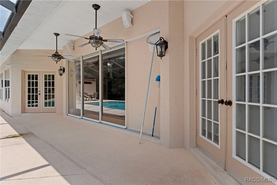 Homosassa, Florida, 34446, United States, 5 Bedrooms Bedrooms, ,4 BathroomsBathrooms,Residential,For Sale,1916240