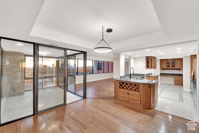 Salt Lake City, Utah, 84102, United States, 2 Bedrooms Bedrooms, ,2 BathroomsBathrooms,Residential,For Sale,1974232