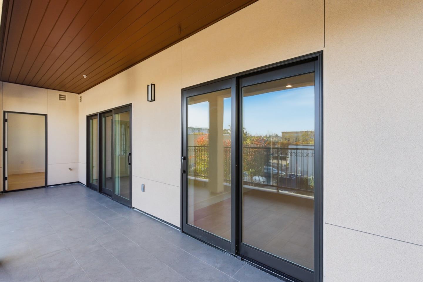 San Carlos, California, 94070, United States, 2 Bedrooms Bedrooms, ,3 BathroomsBathrooms,Residential,For Sale,2002922