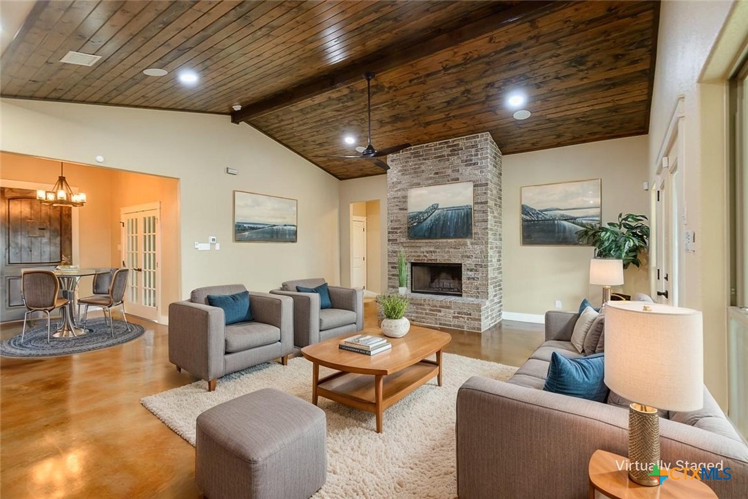 Gatesville, Texas, 76528, United States, 3 Bedrooms Bedrooms, ,3 BathroomsBathrooms,Residential,For Sale,1989706