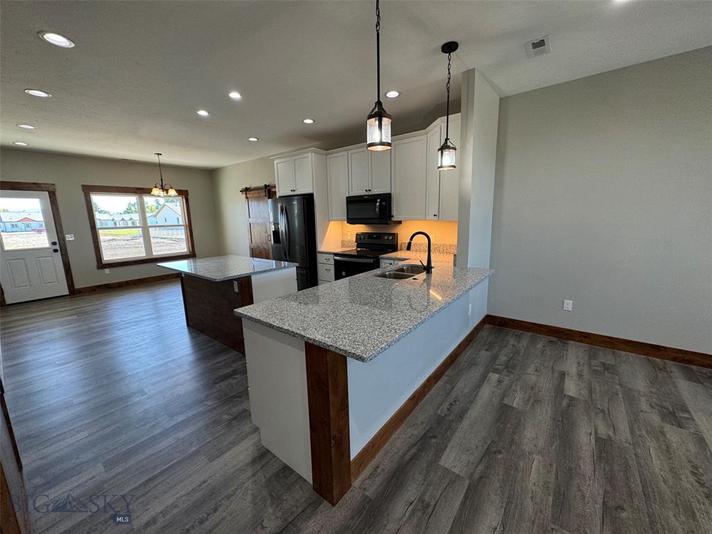 Deer Lodge, Montana, 59722, United States, 3 Bedrooms Bedrooms, ,3 BathroomsBathrooms,Residential,For Sale,2005243