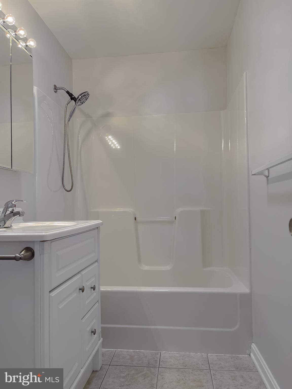 Newburg, Maryland, 20664, United States, 4 Bedrooms Bedrooms, ,2 BathroomsBathrooms,Residential,For Sale,1937417