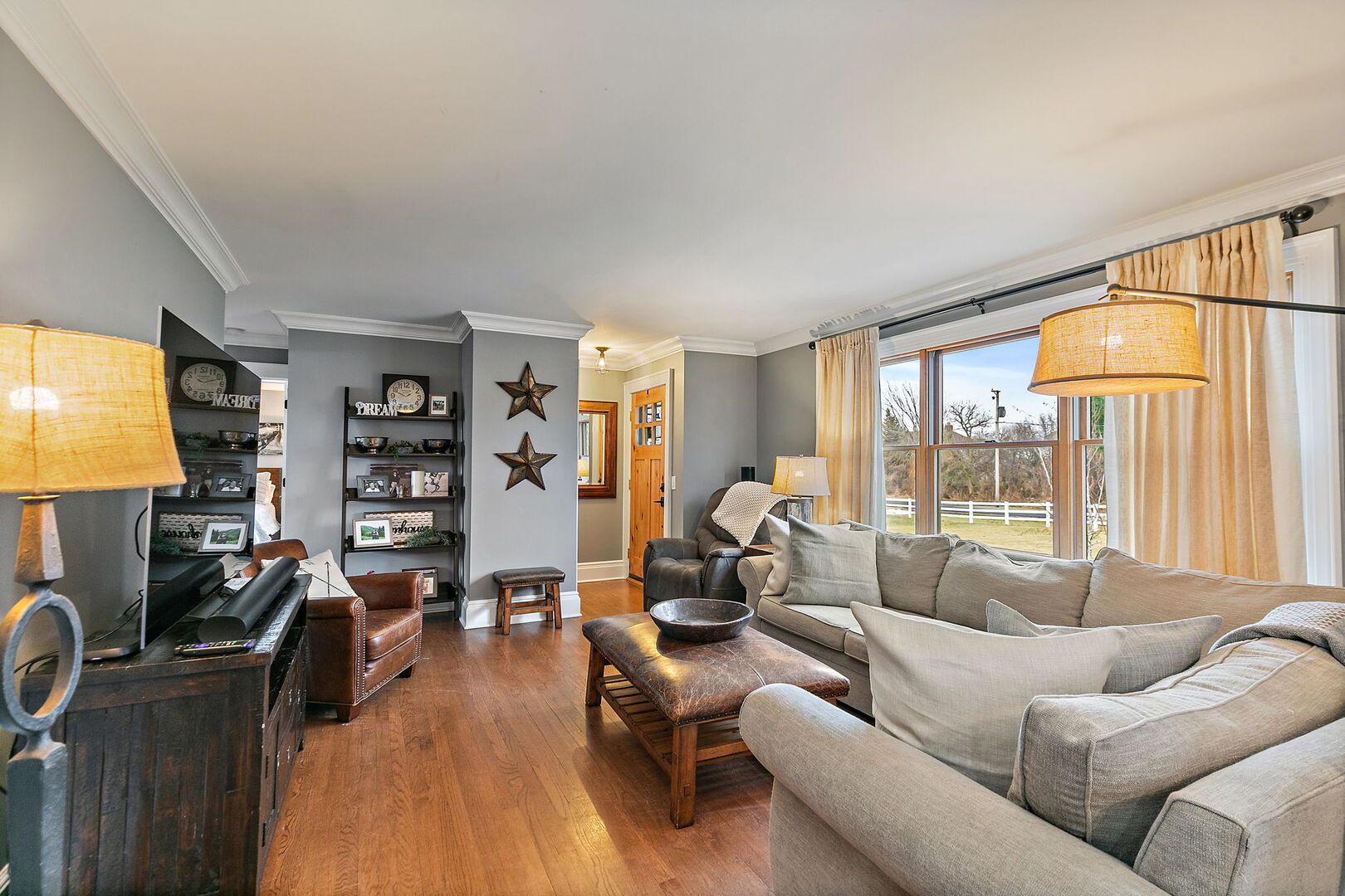 Mundelein, Illinois, 60060, United States, 2 Bedrooms Bedrooms, ,3 BathroomsBathrooms,Residential,For Sale,2010290