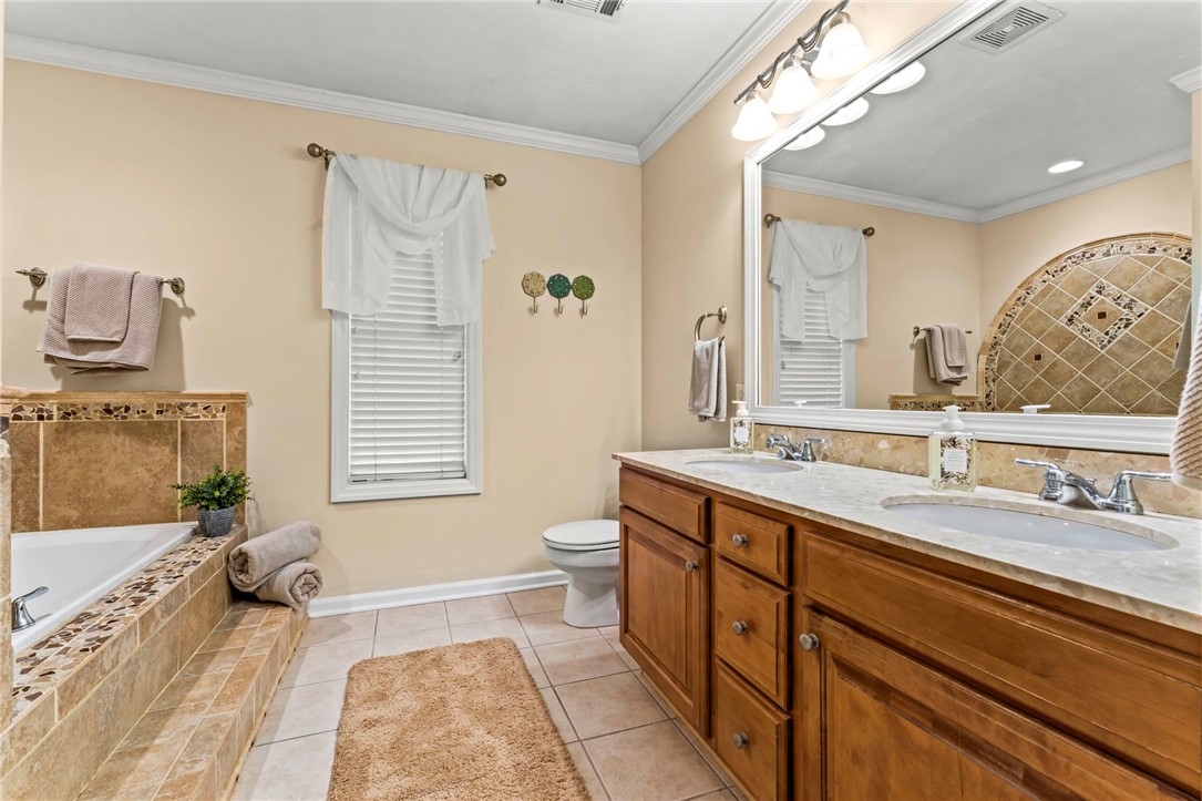 Venetia, Pennsylvania, 15367, United States, 4 Bedrooms Bedrooms, ,4 BathroomsBathrooms,Residential,For Sale,1987098