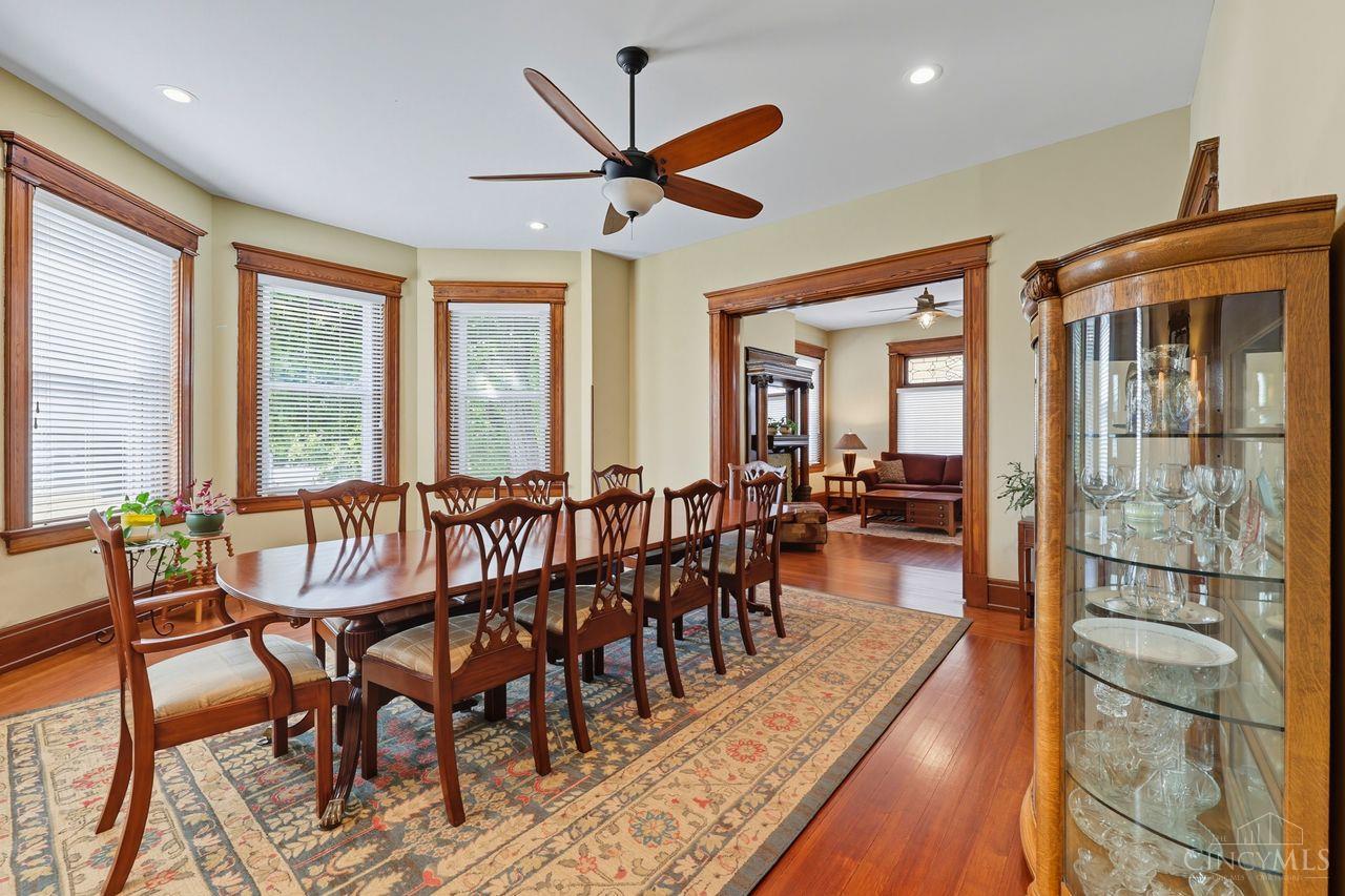 Norwood, Ohio, 45212, United States, 5 Bedrooms Bedrooms, ,5 BathroomsBathrooms,Residential,For Sale,1948609