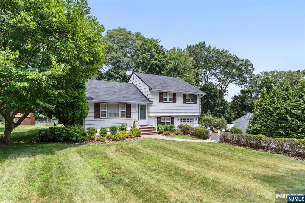 Twp of Washington, New Jersey, 07676, United States, 3 Bedrooms Bedrooms, ,2 BathroomsBathrooms,Residential,For Sale,1885353