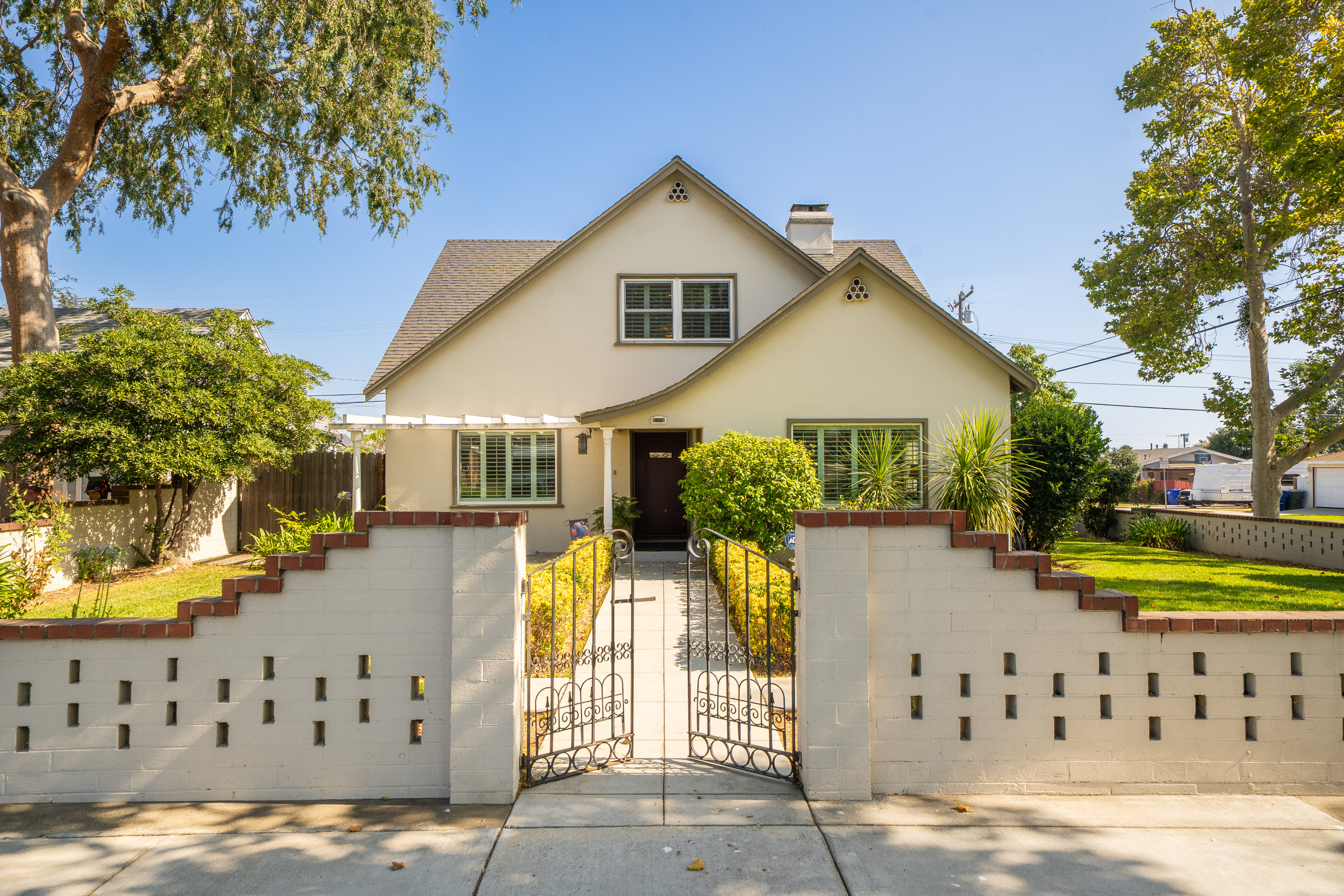  859 West Berkeley Court, Ontario, CA 91762 - 物件實景