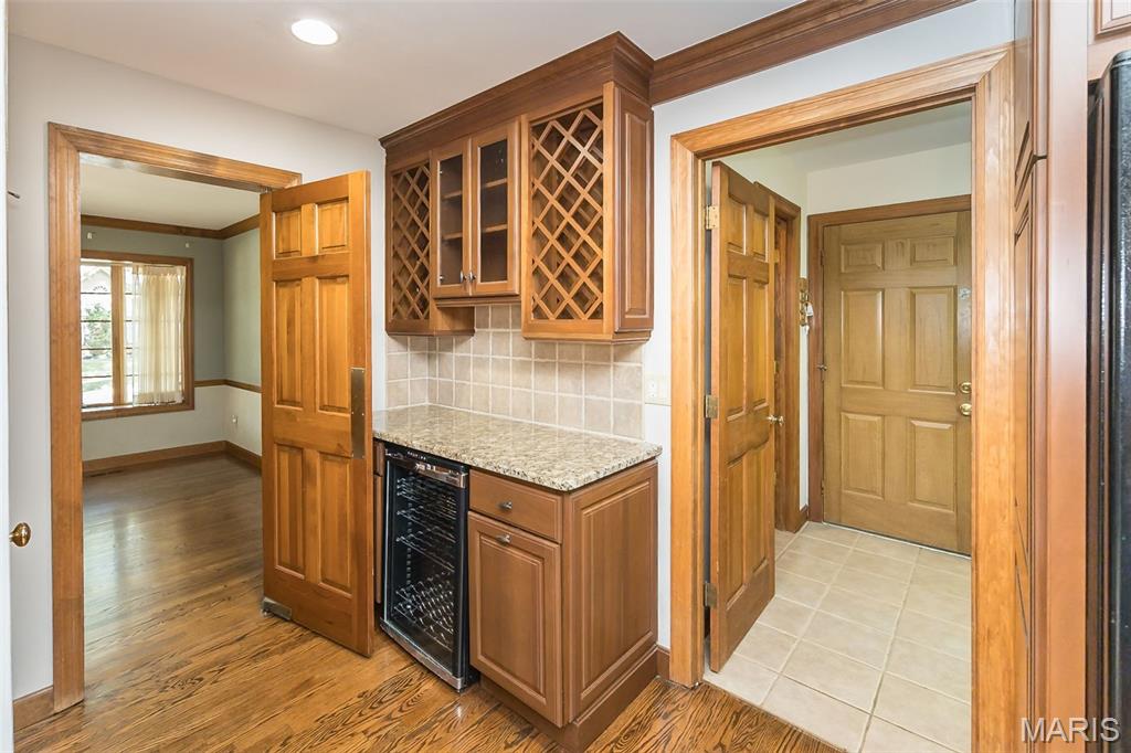 Chesterfield, Missouri, 63017, United States, 4 Bedrooms Bedrooms, ,4 BathroomsBathrooms,Residential,For Sale,1917696