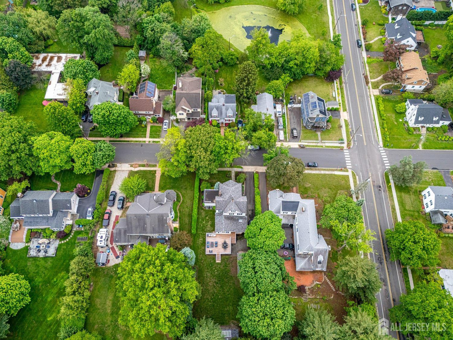 Metuchen, New Jersey, 08840, United States, 5 Bedrooms Bedrooms, ,3 BathroomsBathrooms,Residential,For Sale,1903678