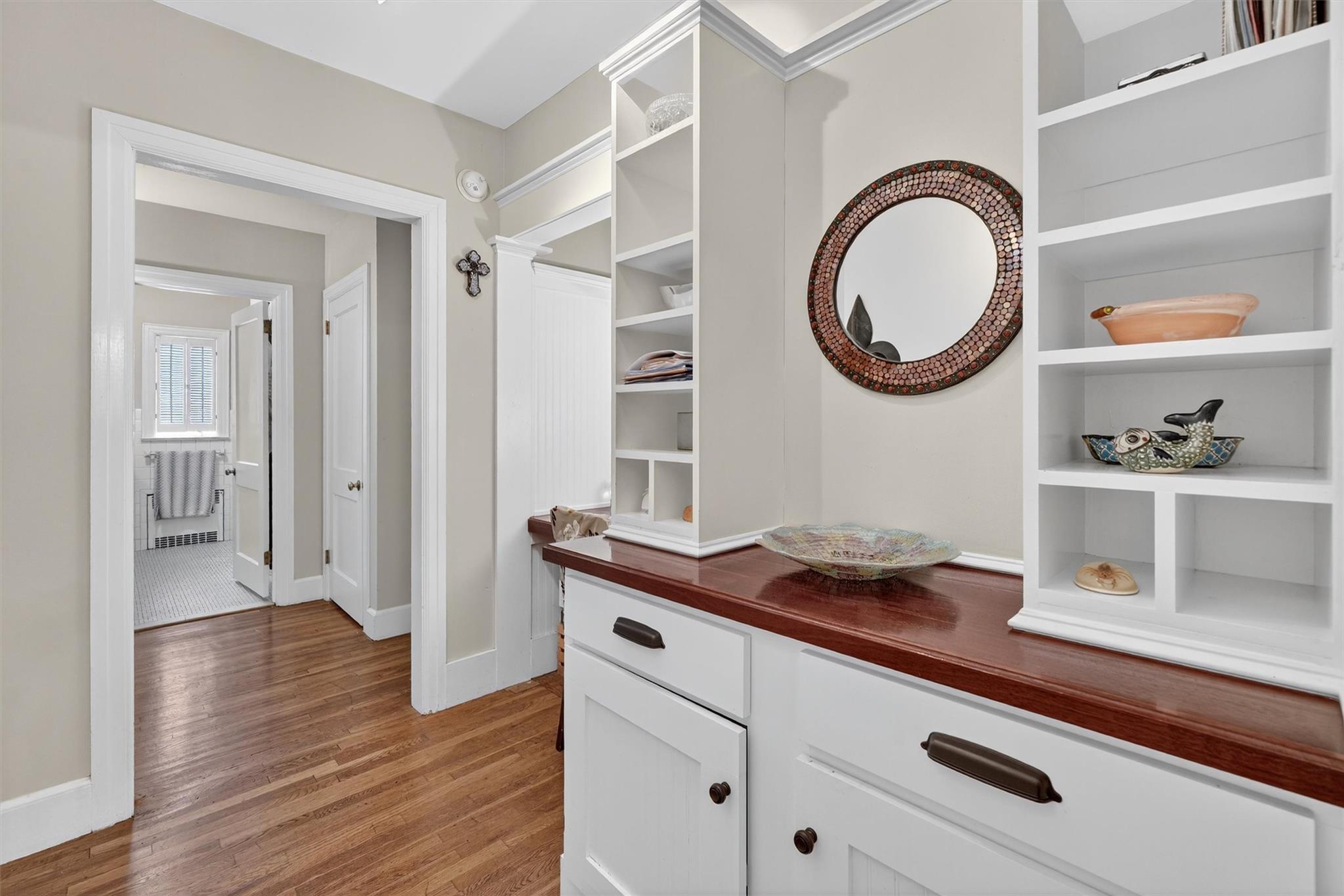 Airmont, New York, 10901, United States, 5 Bedrooms Bedrooms, ,3 BathroomsBathrooms,Residential,For Sale,1868827