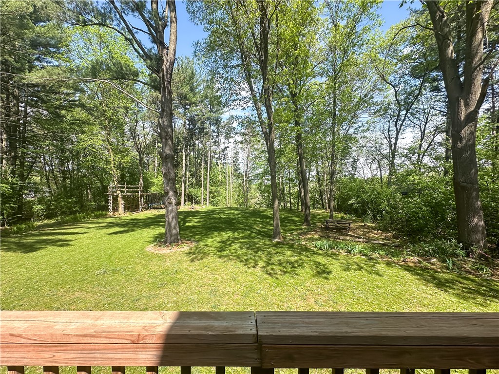 Eau Claire, Wisconsin, 54701, United States, 5 Bedrooms Bedrooms, ,4 BathroomsBathrooms,Residential,For Sale,1841509