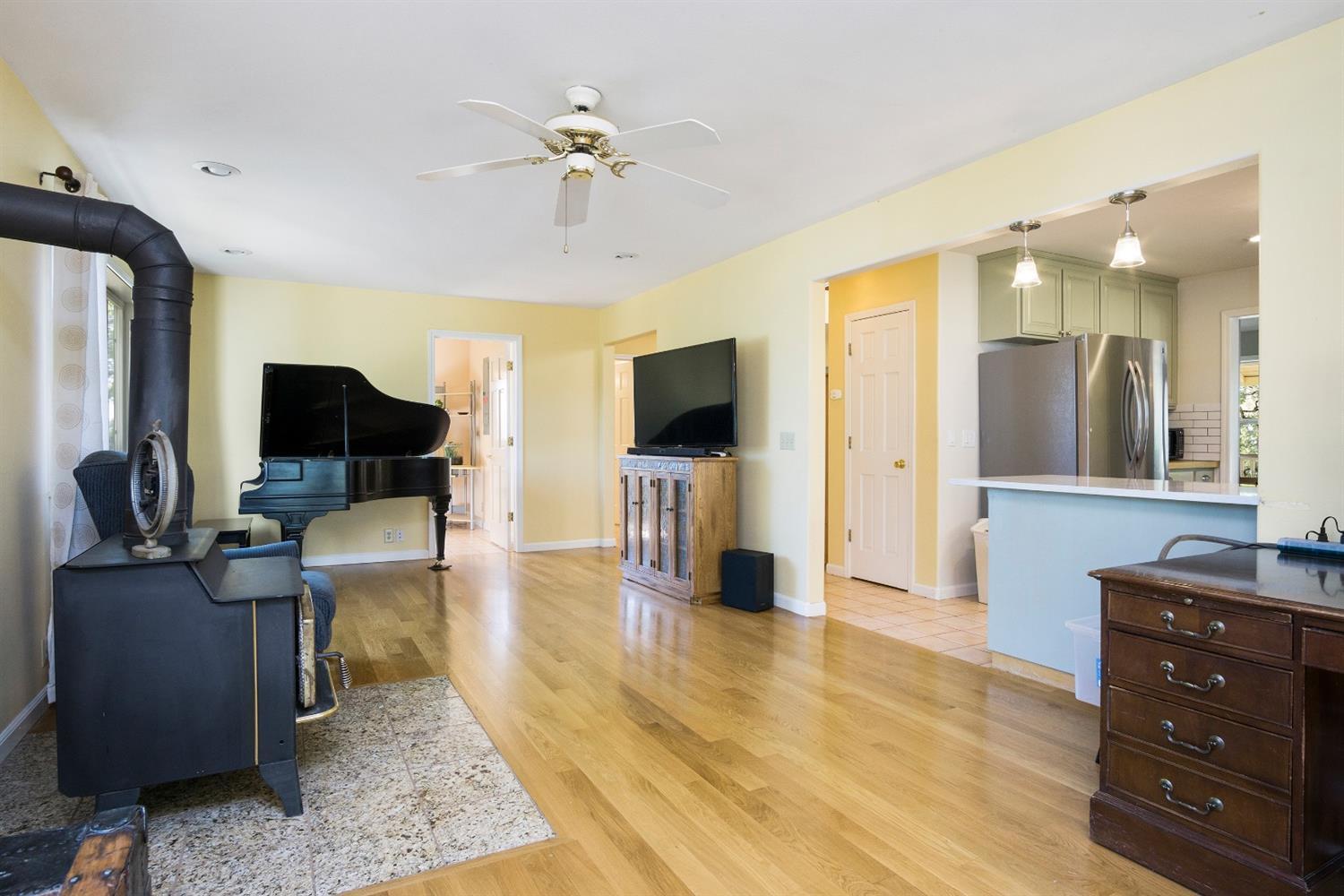 Oregon House, California, 95962, United States, 4 Bedrooms Bedrooms, ,3 BathroomsBathrooms,Residential,For Sale,1976473