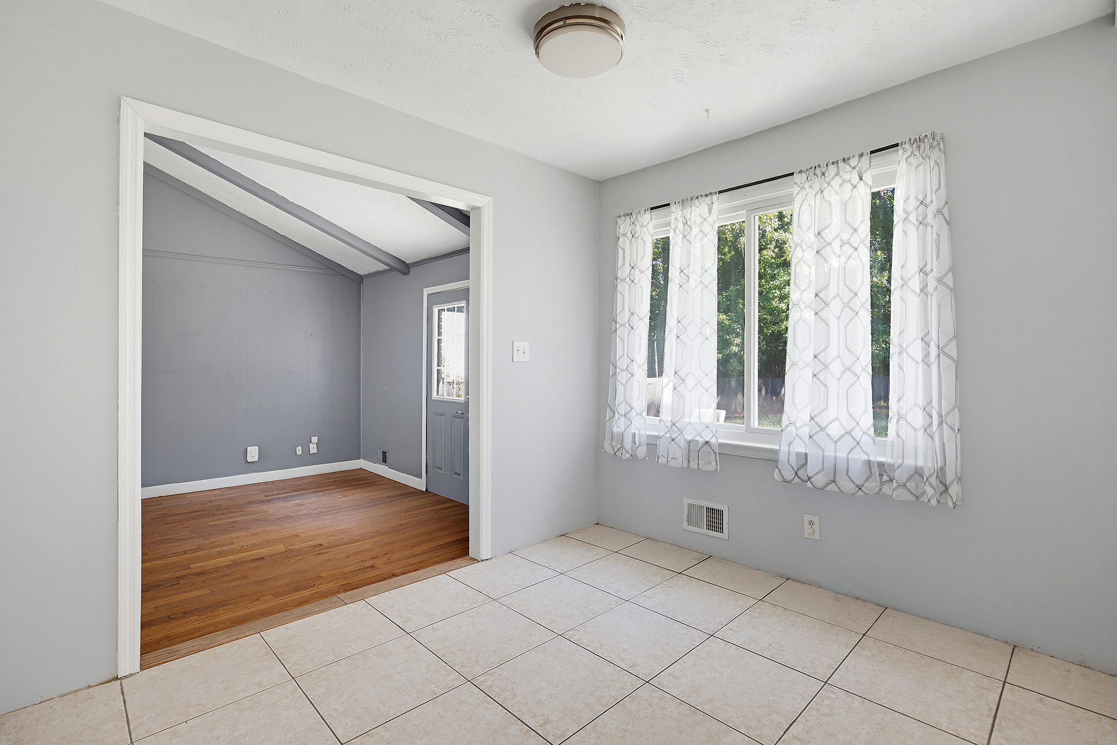  Ranch Home in North Cobb School District - 物件實景