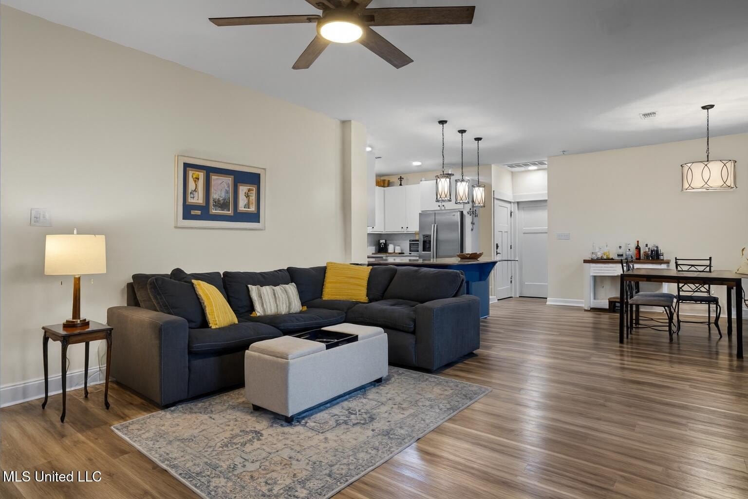 Biloxi, Mississippi, 39532, United States, 3 Bedrooms Bedrooms, ,2 BathroomsBathrooms,Residential,For Sale,1977192