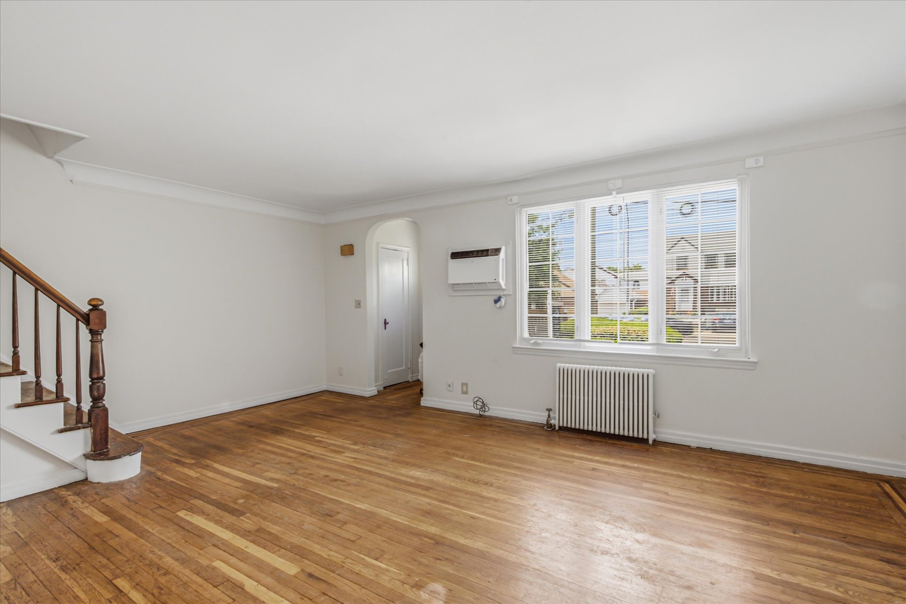  198-22 29th Avenue, Flushing, NY, 11358 - 物件實景