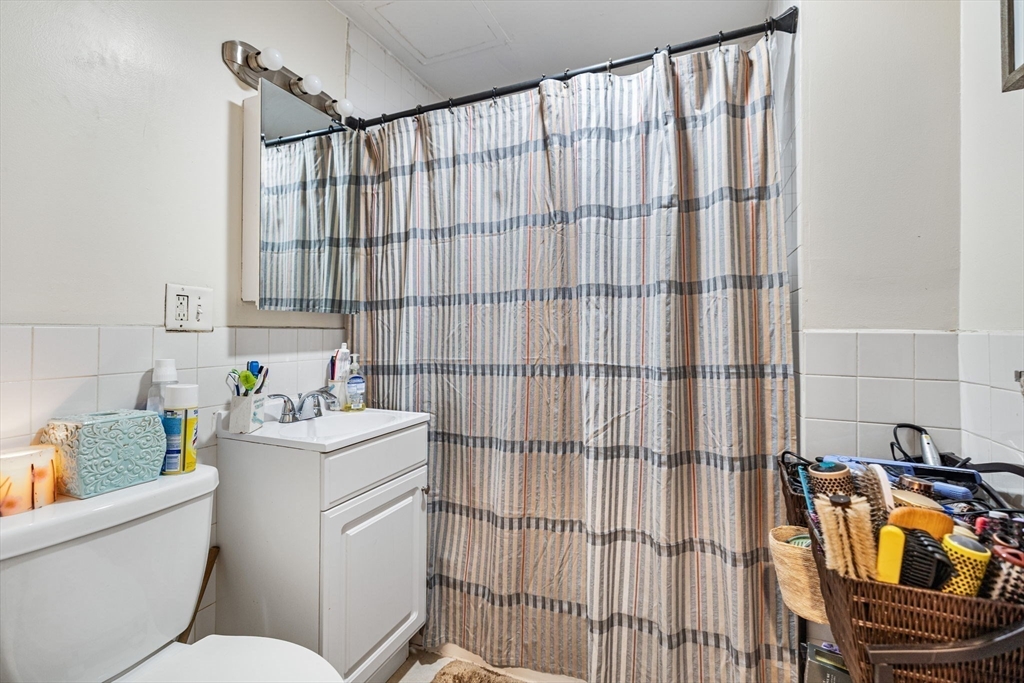 Boston, Massachusetts, 02124, United States, 11 Bedrooms Bedrooms, ,3 BathroomsBathrooms,Residential,For Sale,1980945