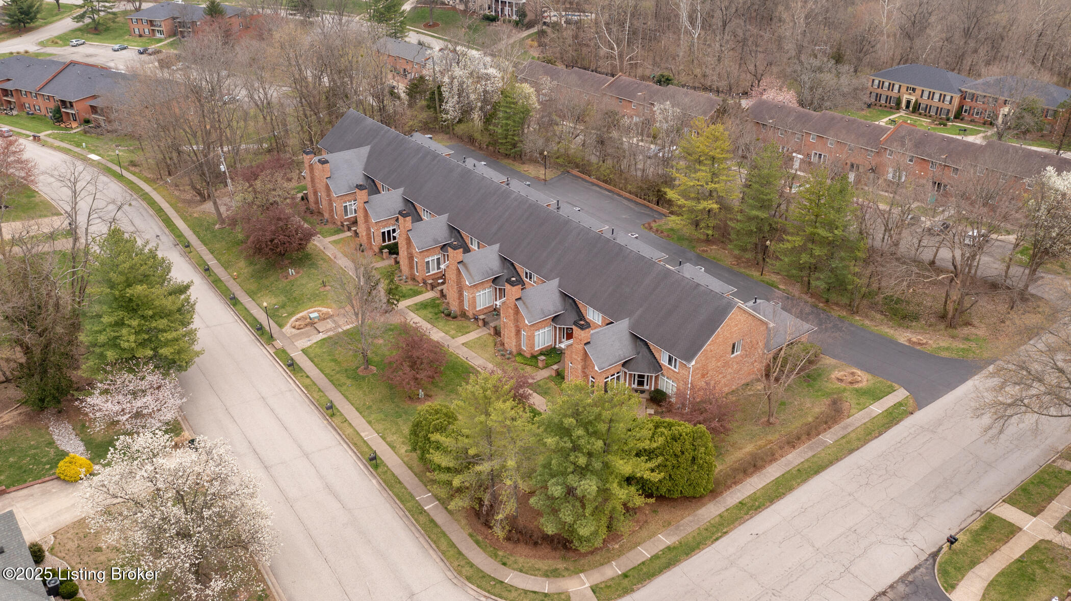 Prospect, Kentucky, 40059, United States, 3 Bedrooms Bedrooms, ,4 BathroomsBathrooms,Residential,For Sale,1754796
