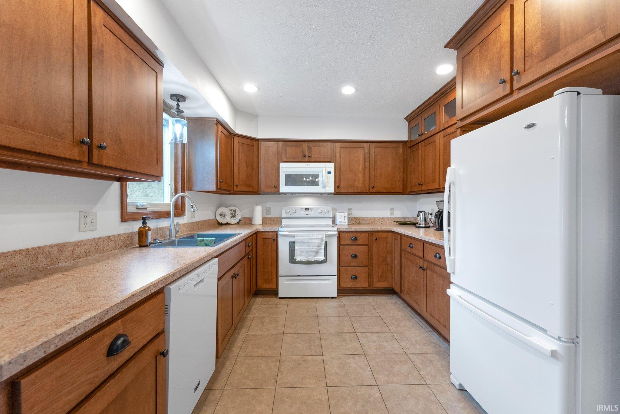 Wolcottville, Indiana, 46795, United States, 3 Bedrooms Bedrooms, ,3 BathroomsBathrooms,Residential,For Sale,1761719