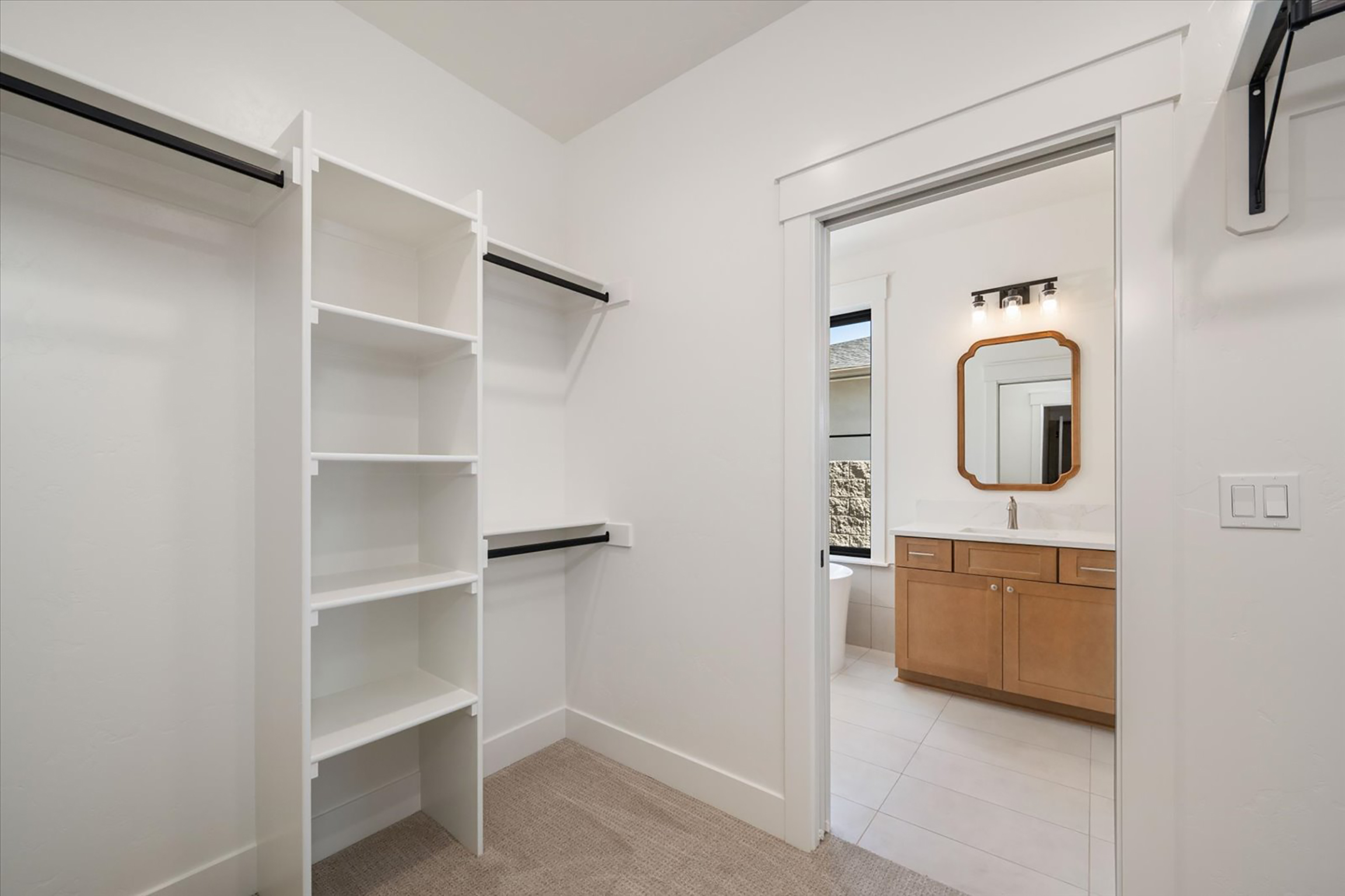  5 bed plus den and 2nd family room, great plan - 物件實景