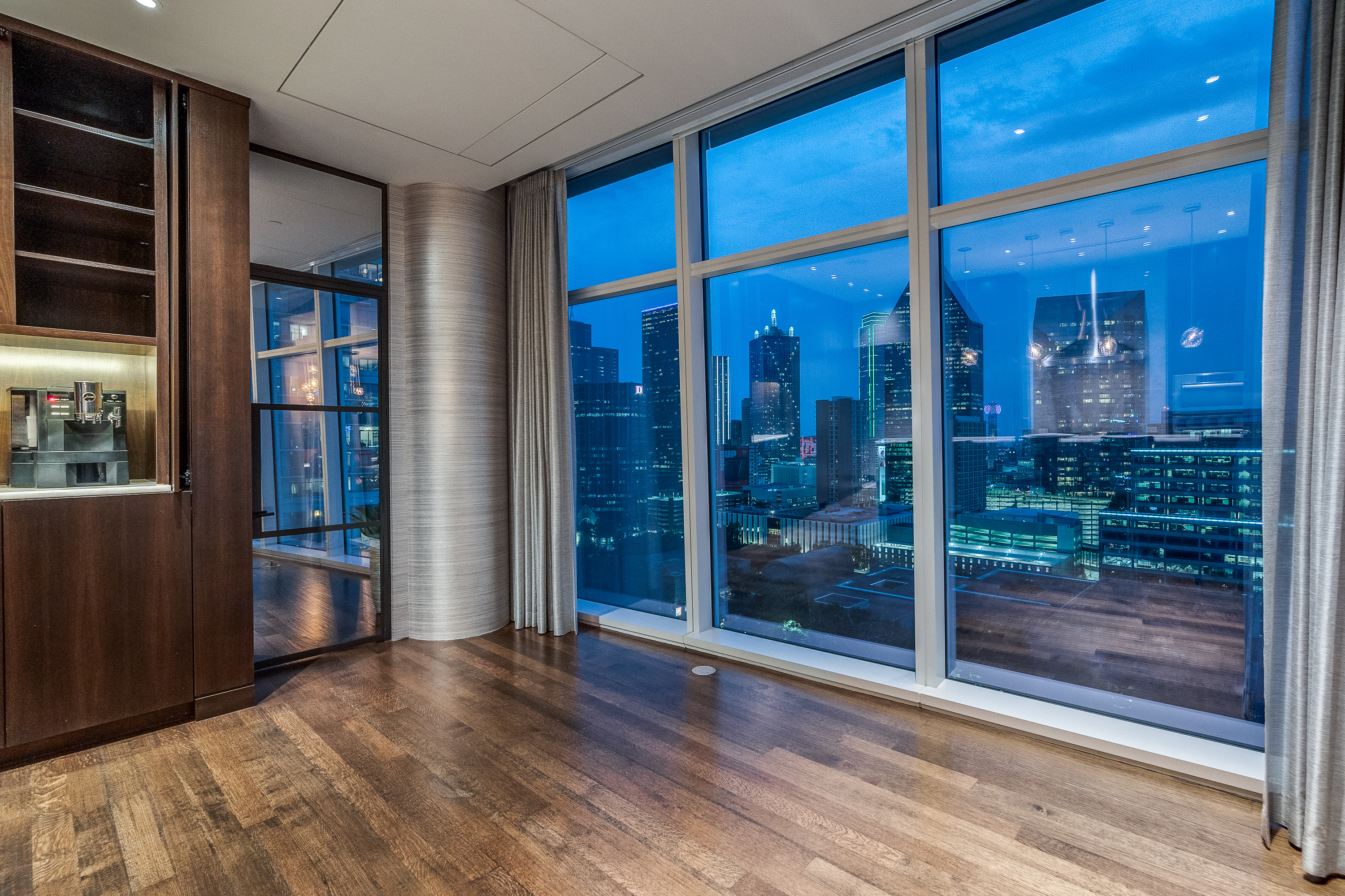  Sophisticated Museum Tower Residence Overlooking Klyde Warren Park - 物件實景