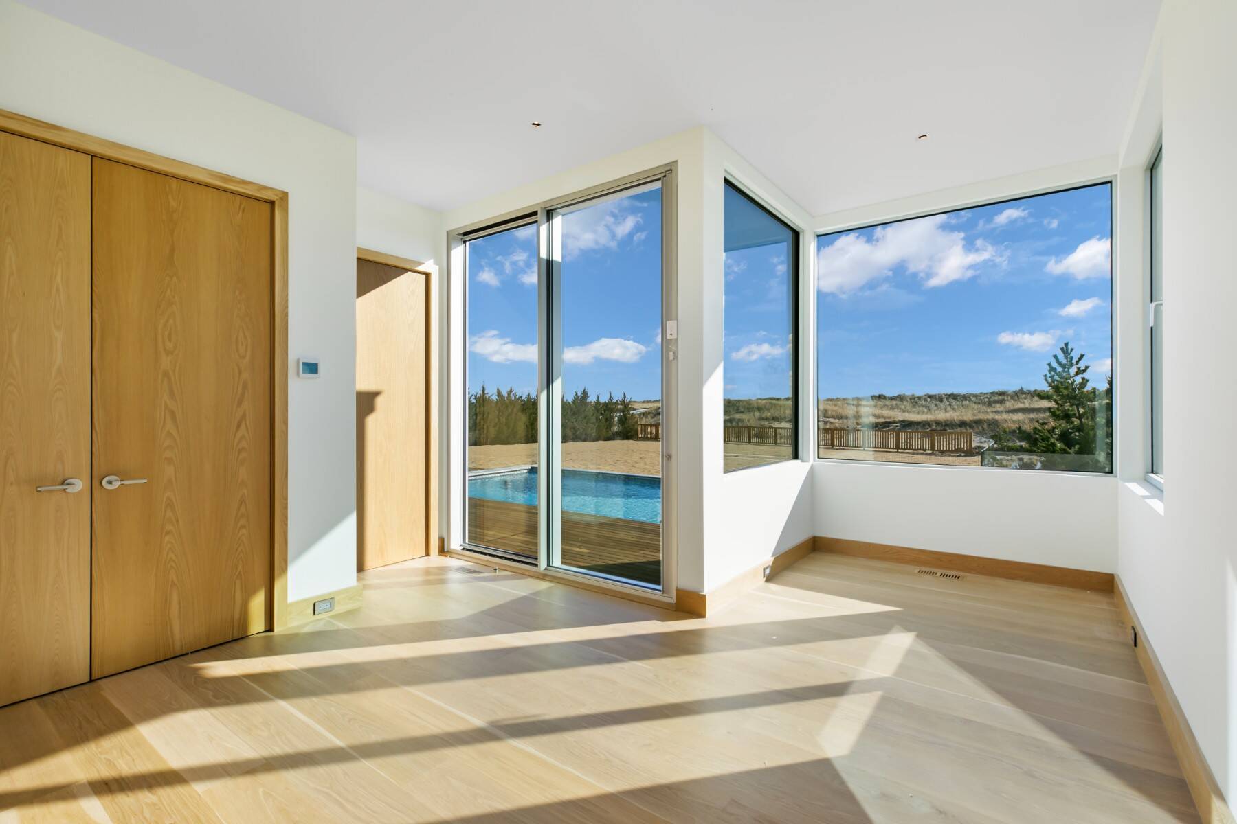  BRAND NEW MODERN OCEANFRONT w/ POOL on 2.6 ACRES IN AMAGANSETT - 物件實景