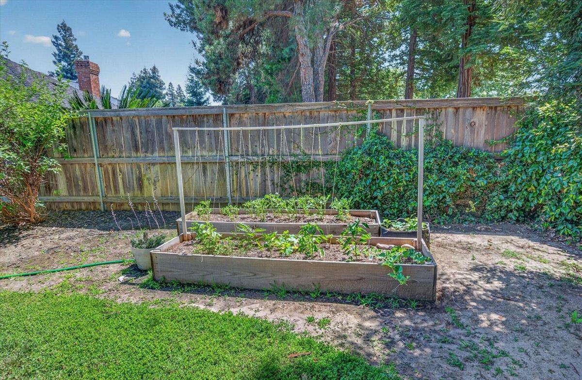 Fresno, California, 93730, United States, 3 Bedrooms Bedrooms, ,2 BathroomsBathrooms,Residential,For Sale,2042893