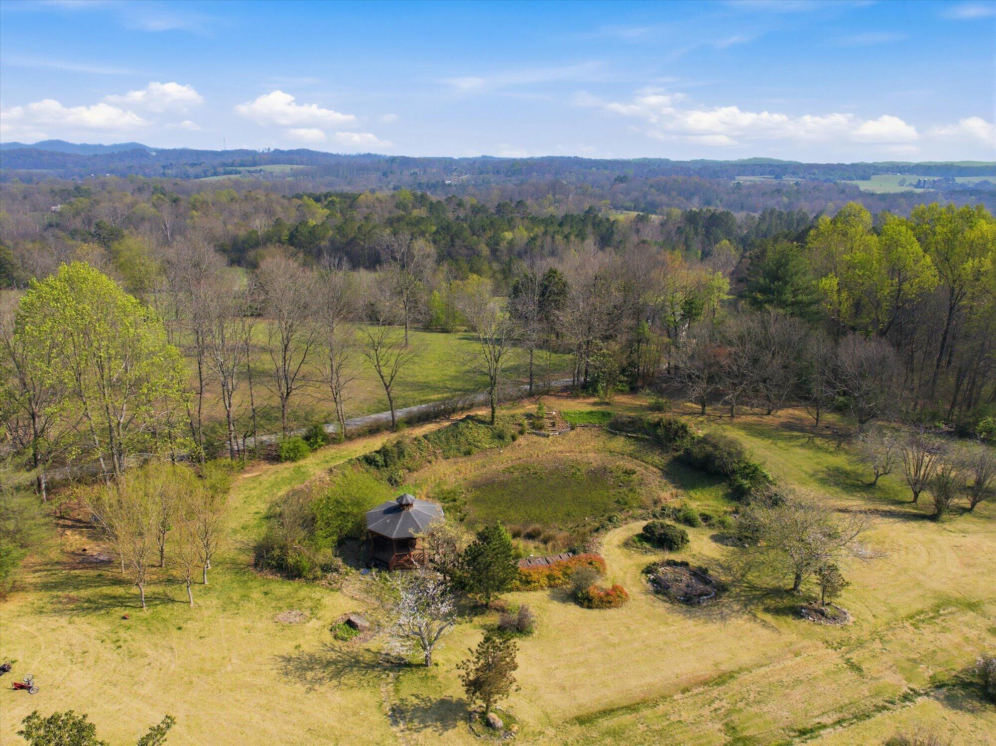 Athens, Tennessee, 37303, United States, 4 Bedrooms Bedrooms, ,4 BathroomsBathrooms,Residential,For Sale,2031458