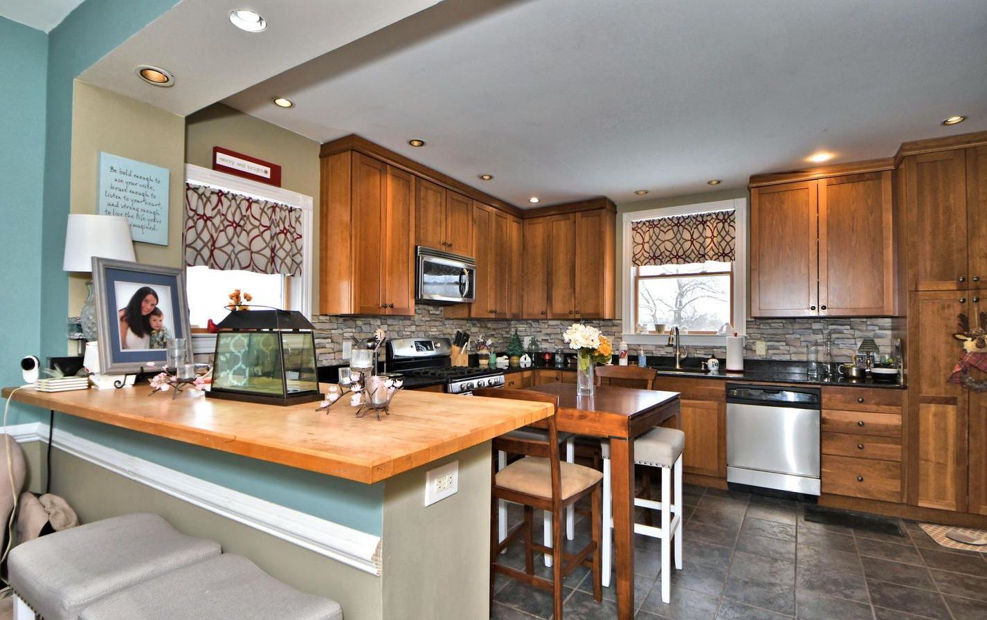 Pennington, New Jersey, 08534, United States, 3 Bedrooms Bedrooms, ,Residential,For Sale,1928704