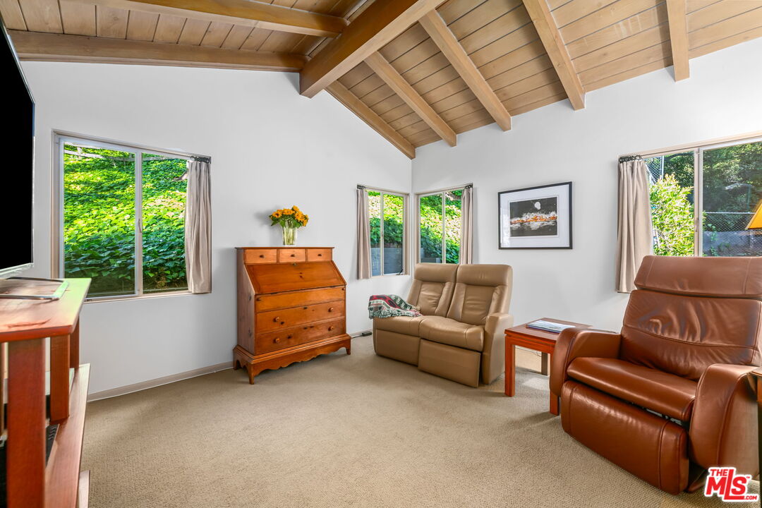 Los Angeles, California, 90049, United States, 4 Bedrooms Bedrooms, ,3 BathroomsBathrooms,Residential,For Sale,1805852