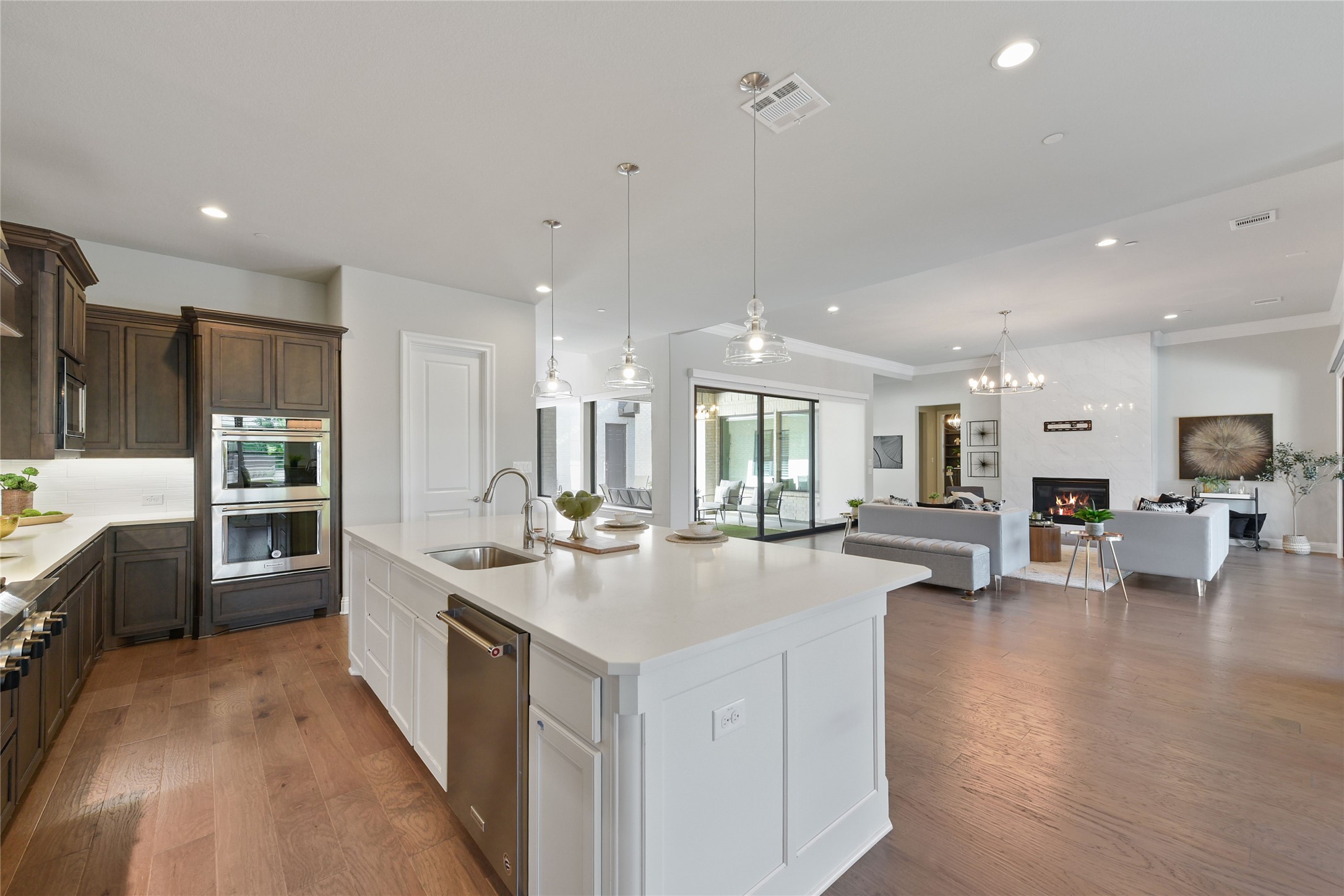 Frisco, Texas, 75035, United States, 5 Bedrooms Bedrooms, ,6 BathroomsBathrooms,Residential,For Sale,1997402