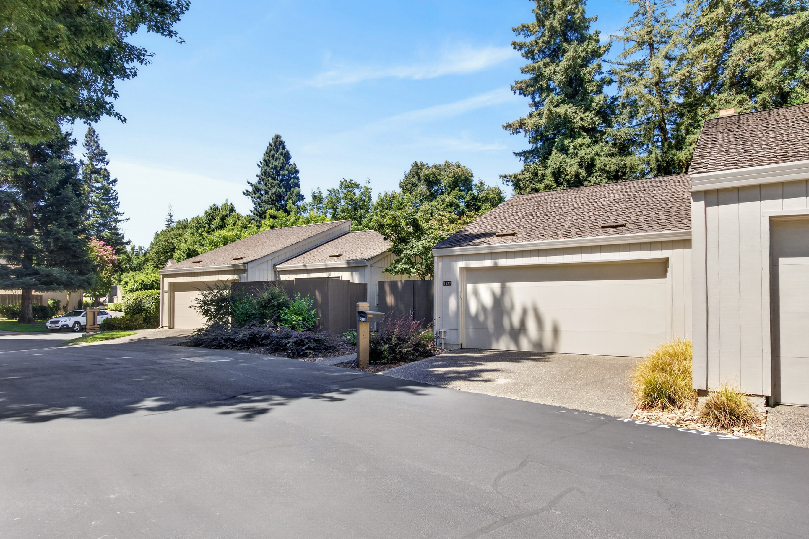  1427 Commons Drive, Sacramento, CA 95825 - 物件實景