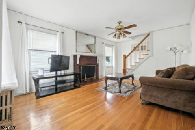 Union Twp., New Jersey, 07083, United States, 3 Bedrooms Bedrooms, ,2 BathroomsBathrooms,Residential,For Sale,1924647